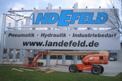 Montage-Schilder