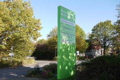 Bathildisheim_Pylon2_angestrahlt