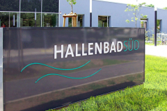 Pylon-Hallenbad