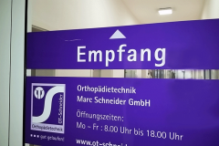 Türbeschriftung-Glas