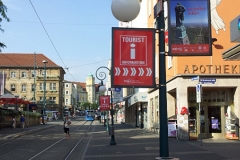 Schild_Kandelaber_TouristInfo
