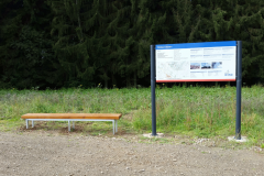 Infoschild-und-Bank